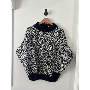 Limited Express Medium Sweater Black White Round Neck Long Sleeve Acrylic